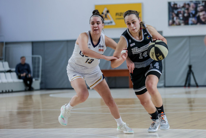 В питерском дерби побеждает ГУТиД